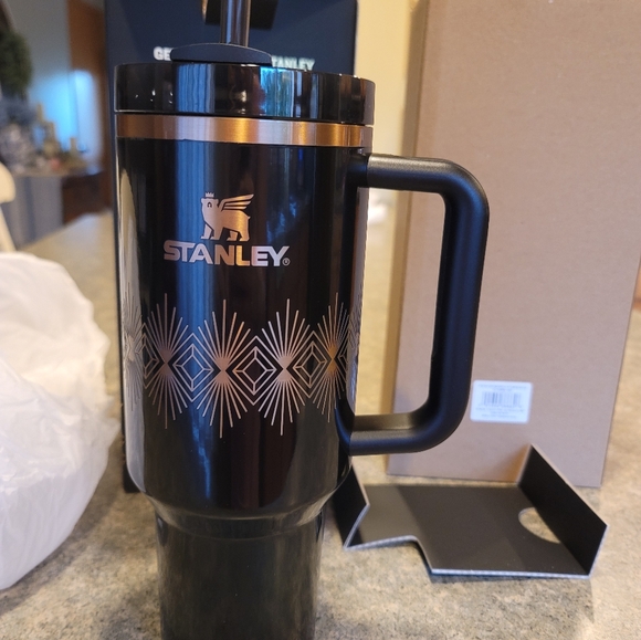 Stanley Quencher 40 oz Black Gloss Deco NIB - Picture 6 of 16